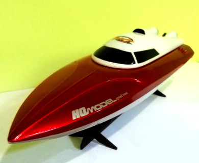 Катер на радиоуправлении M 1673 с аккумулятором