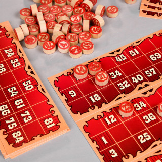 Настольная игра "Традиционное Лото" 30488 бочонки 90 штук