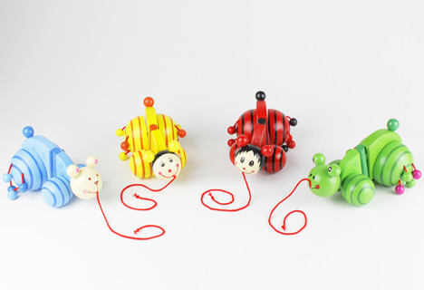 Деревянная каталочка 2012-206 4 вида