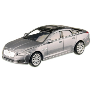 Машина металева JAGUAR XJ 