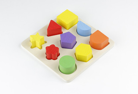 Логическая игра 2012-123 деревянная