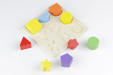 Логическая игра 2012-123 деревянная