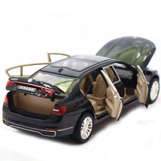 Автомодель автомобіля BMW 760 7695(Black) світло, звук, відкриваються двері