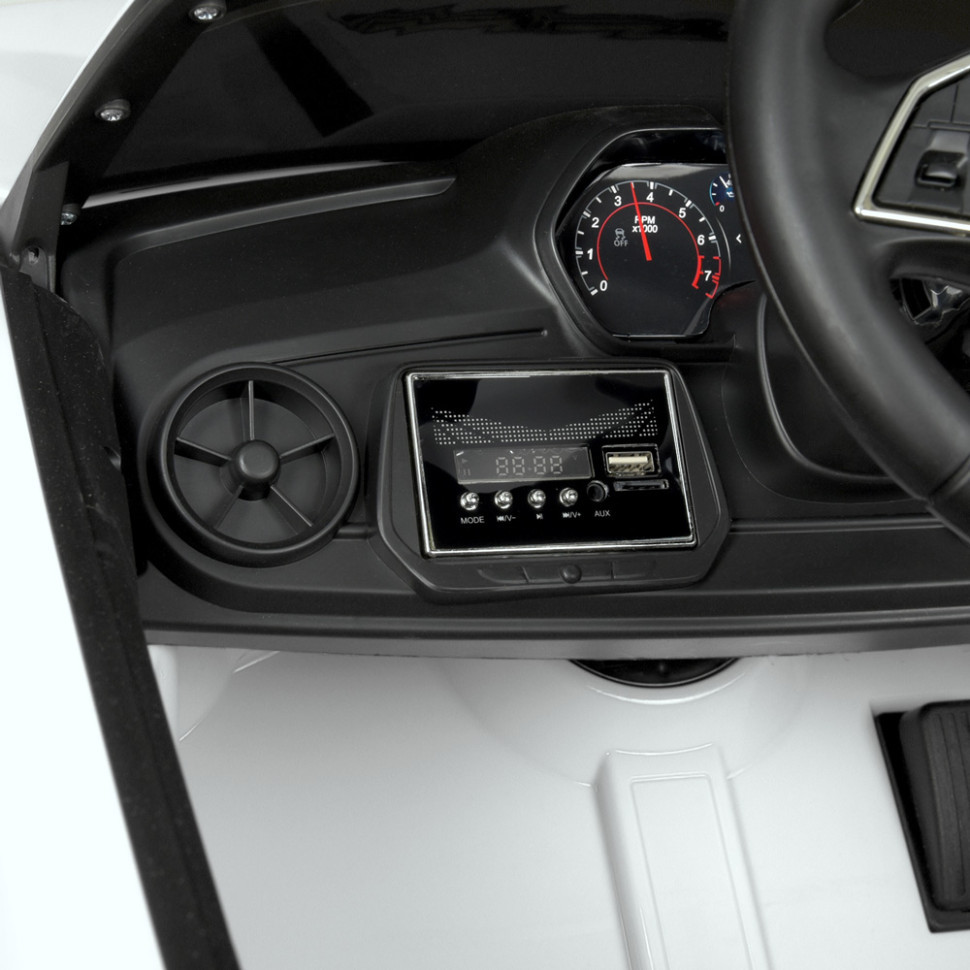 Дитячий електромобіль Bambi M 5669EBLR-1 Chevrolet до 25 кг - гурт(опт), дропшиппінг 